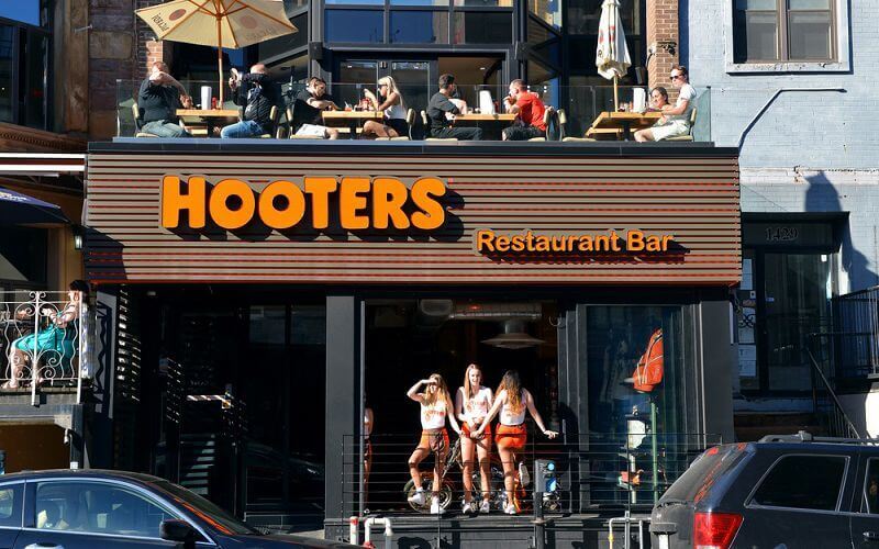 Restaurant Workers in America Paid Below Minimum Wage USA News