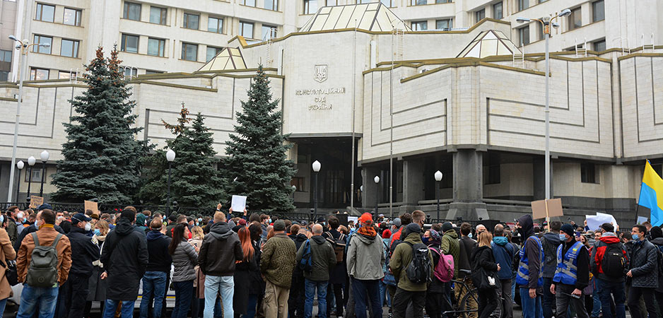Austen Dowell, Ukraine news, Ukraine corruption news, Volodymyr Zelensky Ukraine, Zelensky anti-corruption drive, Ukraine constitutional court news, Ukraine constitutional court ruling, Ihor Kolomoisky Ukraine, Ukraine Russia relations, Zelensky constitutional court crisis