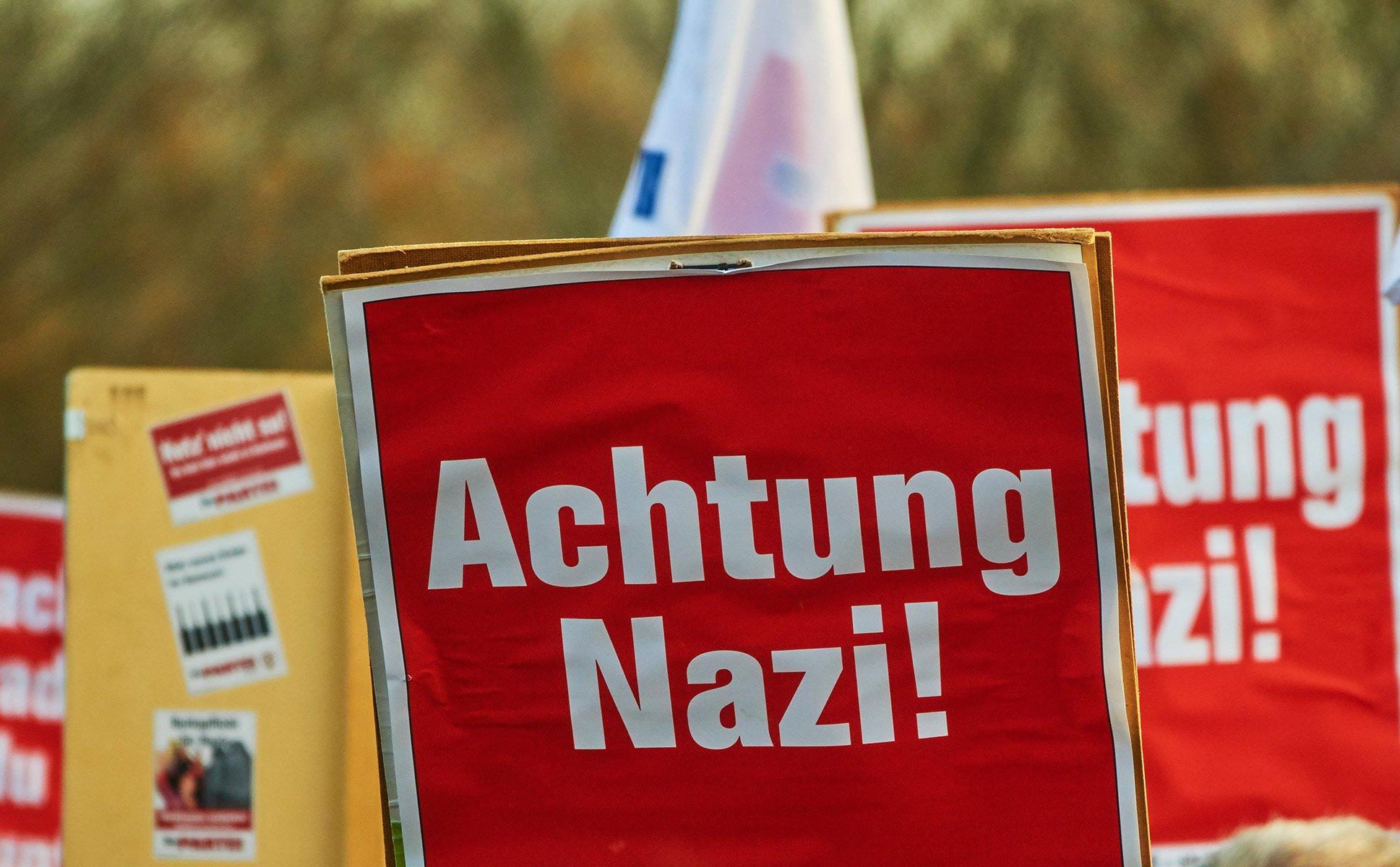 Michael Zeller, Centre for Analysis of the Radical Right, Germany news, Europe news, European far right, far right mobilization, Austria news, England news, far right campaigns, countering the far right