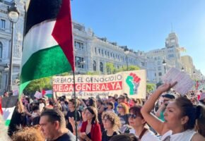 Spain Imposes Arms Embargo on Israel as Pro-Palestine Protesters Disrupt Vuelta