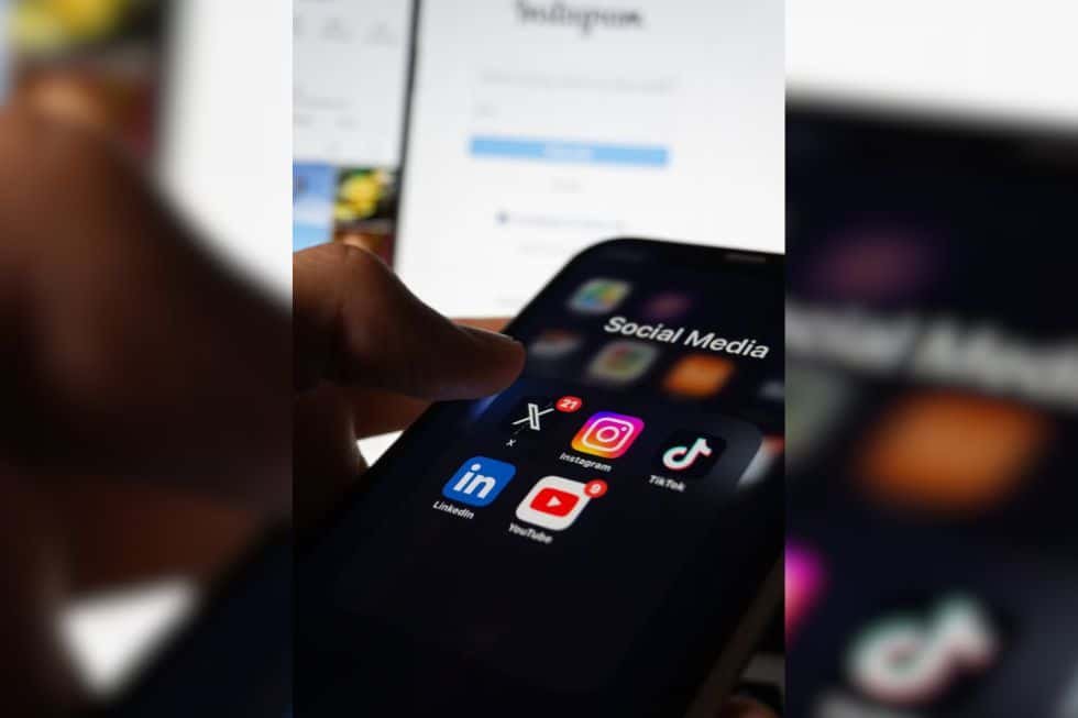 “Which way, American man?”: The Utility of Memes for the Trump Administration