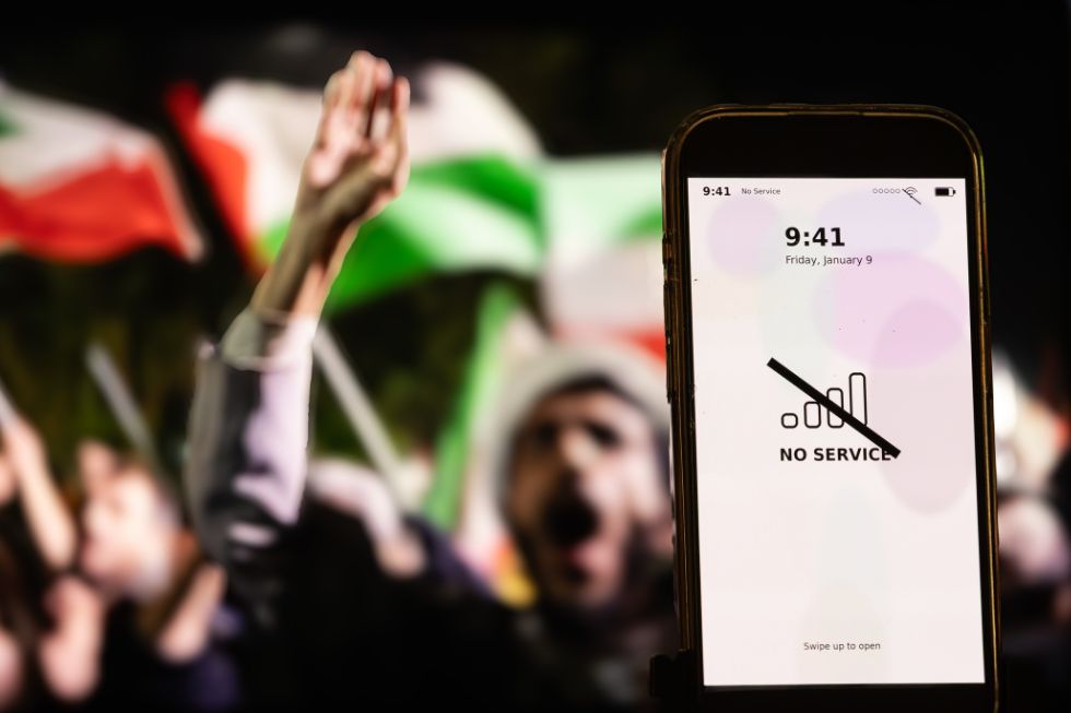 The Internet as a Tool of Wartime Governance in Iran