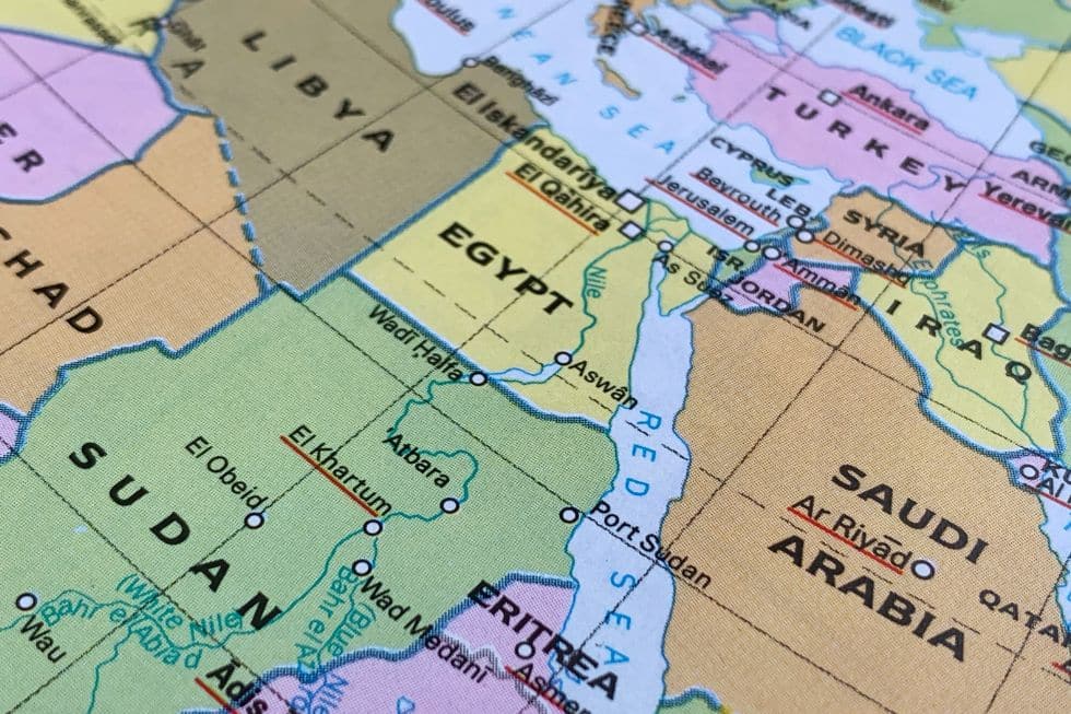 Riyadh’s Sudan Contradiction: Mediator by Day, Arms Broker by Night